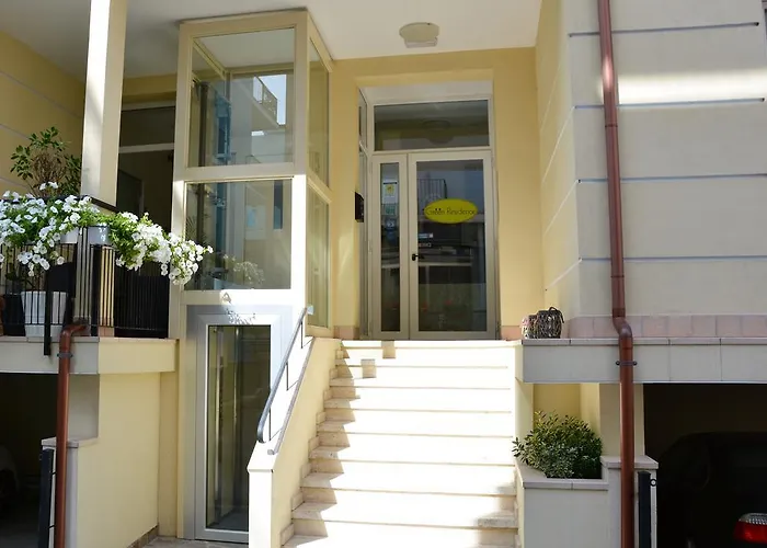 Apartmanhotel Green 2*