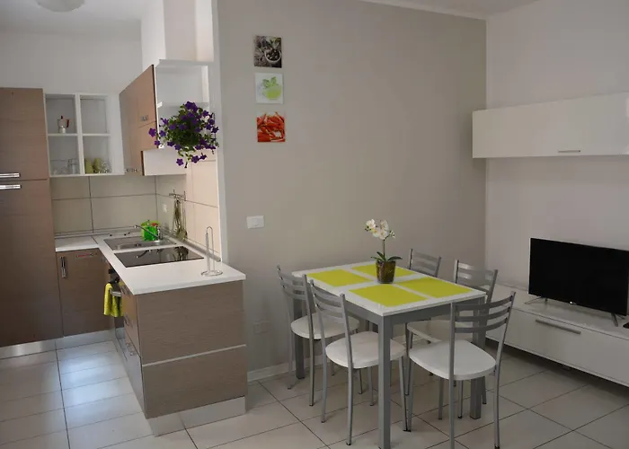 Green Apartmanhotel 2*