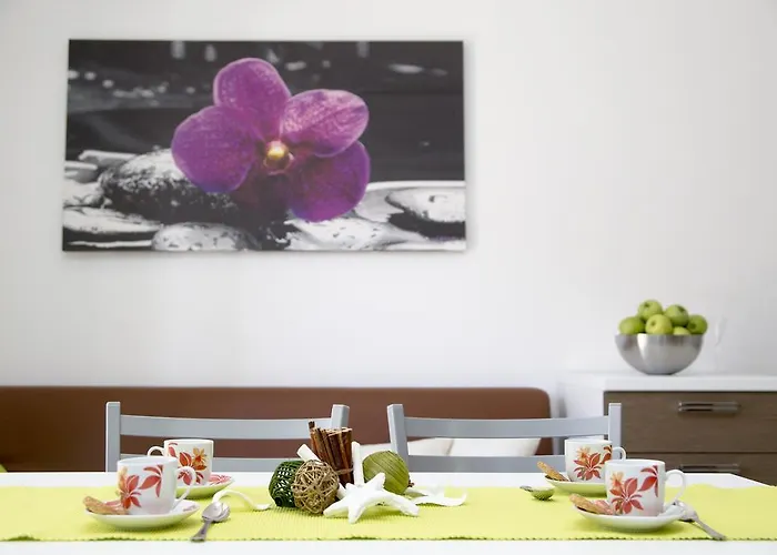 Green 2* רימיני