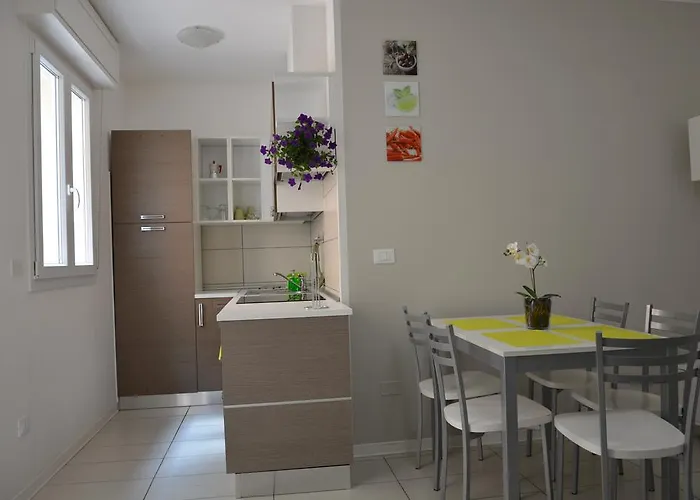 Green 2* רימיני