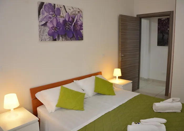 Green アパートホテル