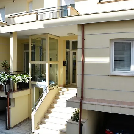 格林公寓式酒店